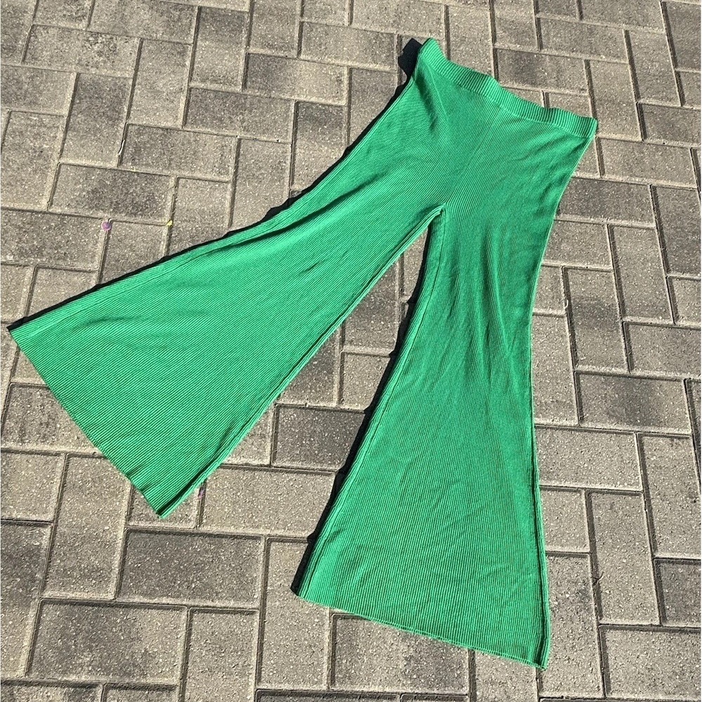 House Of Harlow 1960 Ribbed Pull On Pants Women's Size Large‎ NWT Green Flared